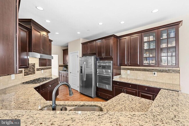 Building Photo - 43117 Shore Square