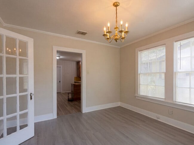 Building Photo - Shreveport - 3 Bed 1 Bath - Near LSU Med Ctr - Fresh Paint