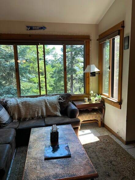 Building Photo - 4060 Coyote Frk