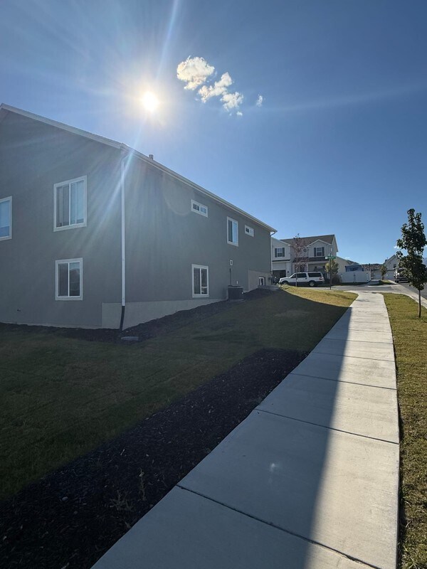 Building Photo - 7258 Crystal Brook Dr