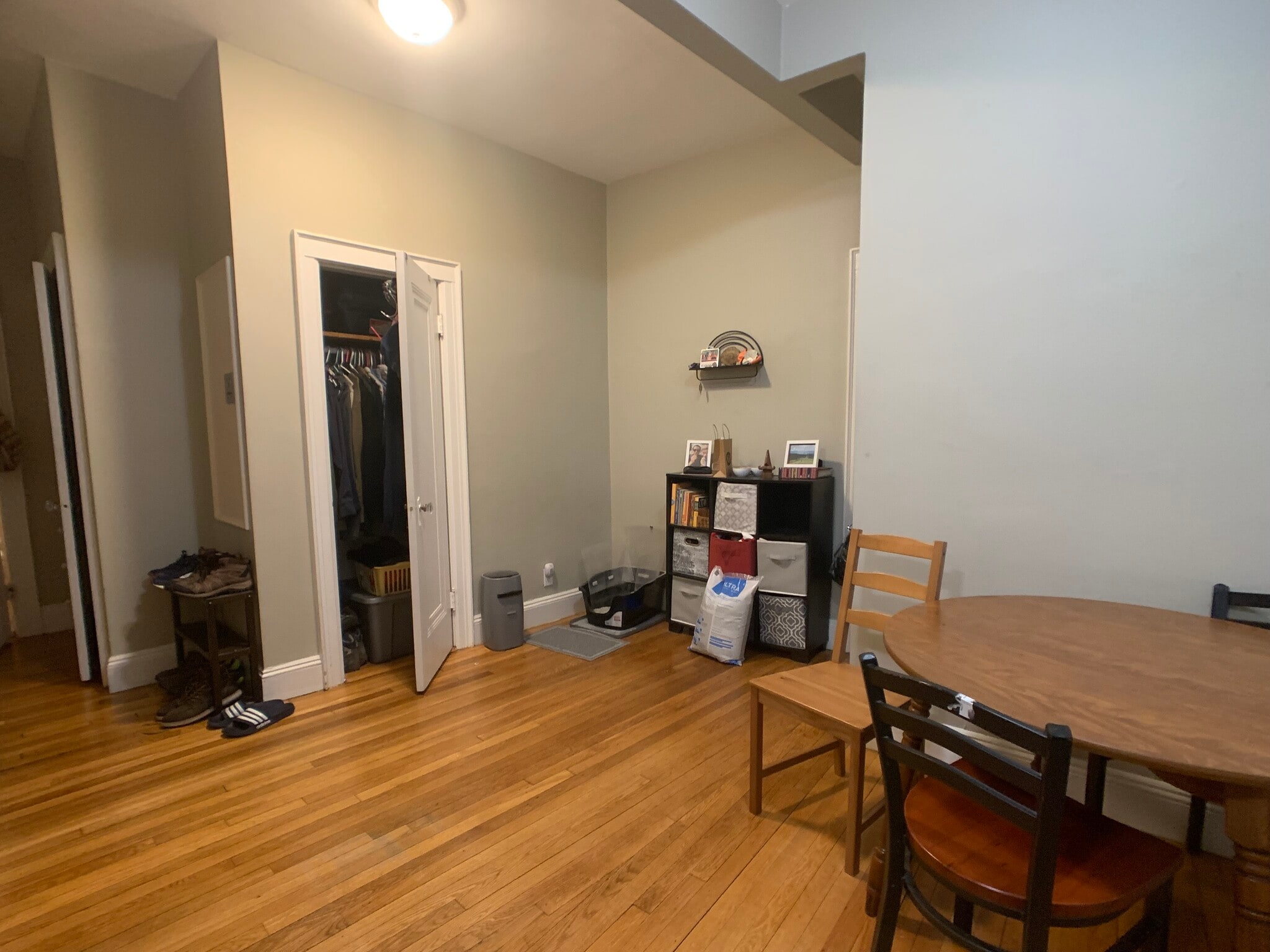 Building Photo - 52 Strathmore Rd