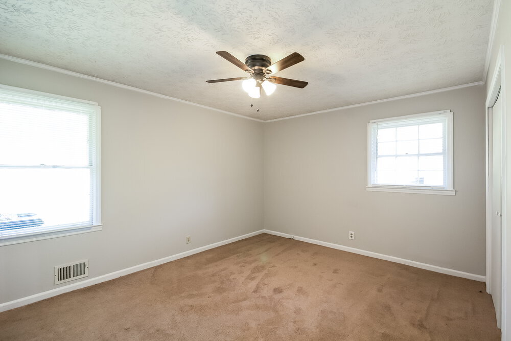 Building Photo - 3730 Sunny Hill Dr