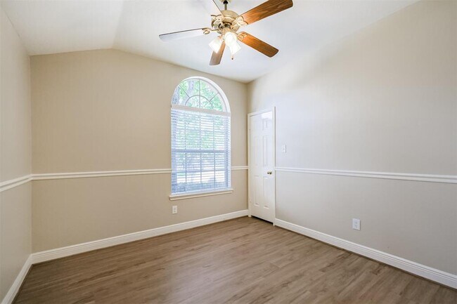Building Photo - 14527 Golden Cypress Ln