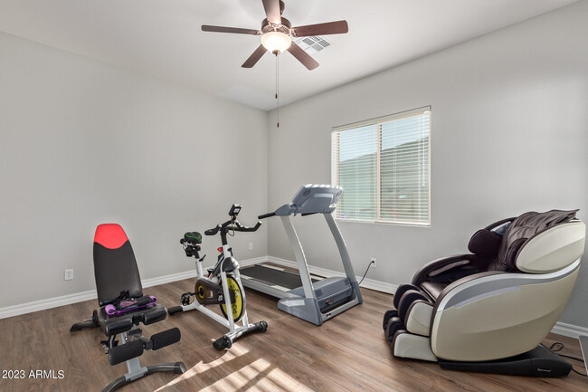 Building Photo - 19888 E Russet Rd