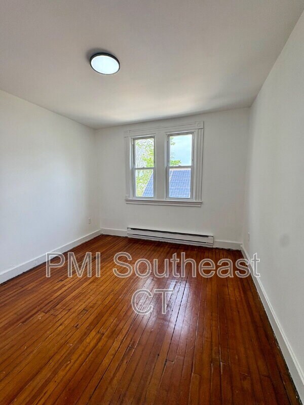 Building Photo - 7 Griswold Ct