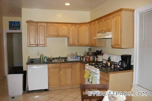 Building Photo - 161 Union St