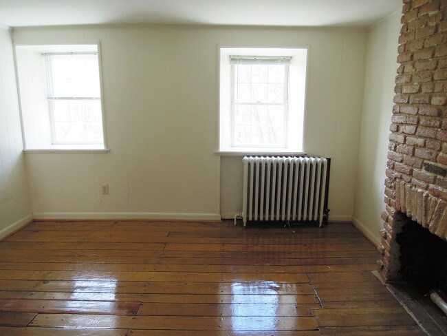 Building Photo - 1206 Oella Ave