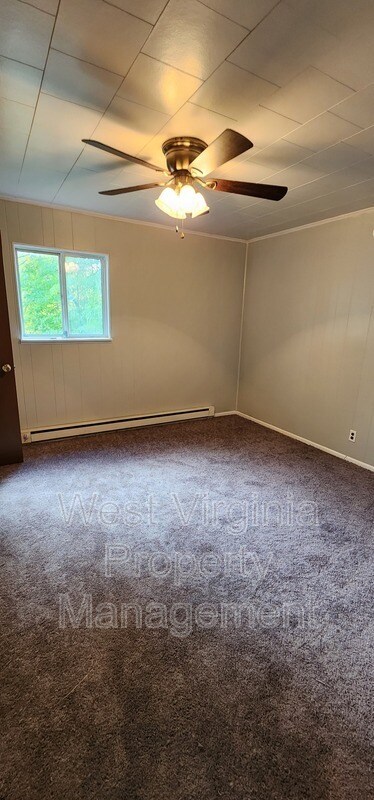 Building Photo - 112 Breezemont Ln
