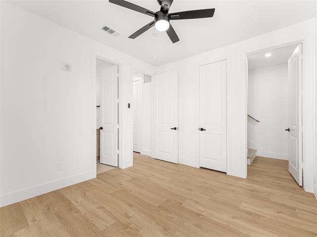 Building Photo - 2019 N Prairie Ave