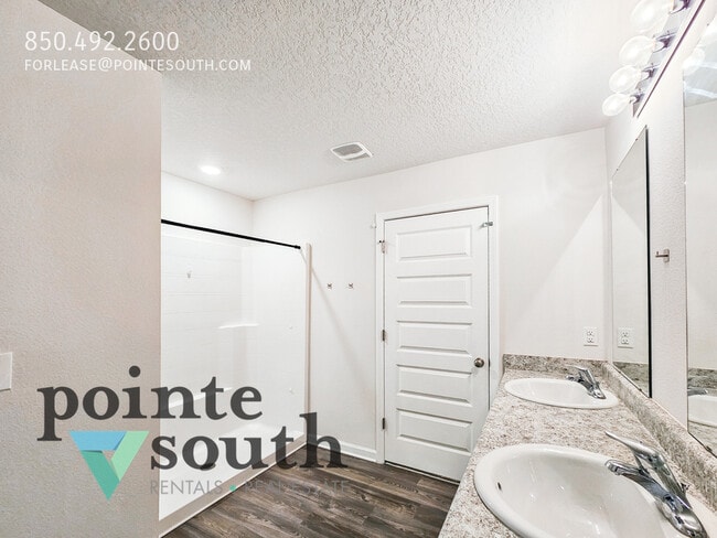 Building Photo - 5249 Peach Dr