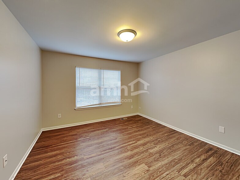 Building Photo - 13804 W Jonesport Ct