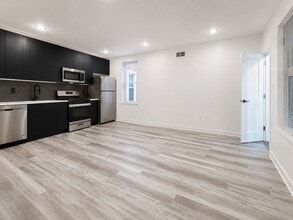 Building Photo - 129 S 51st St