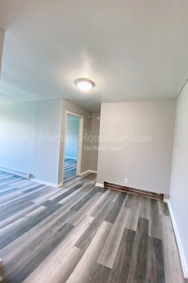 Building Photo - 201-220 Charleston Blvd