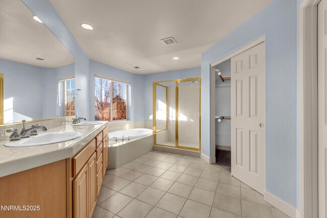 Building Photo - 6578 Aston Cir