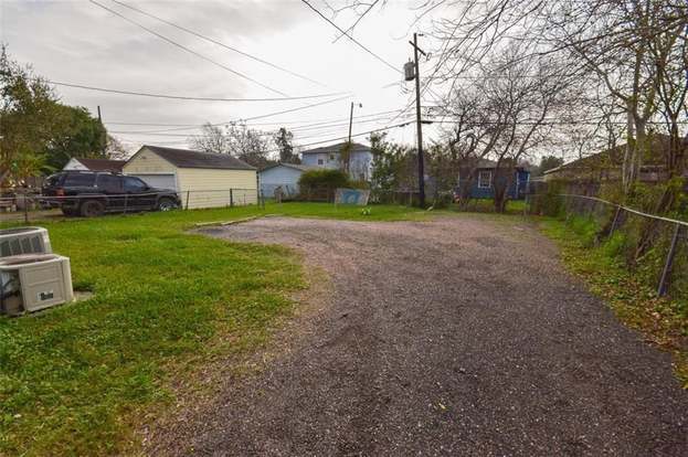 Building Photo - 321 Rosebud Ave