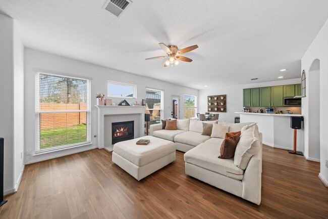 Building Photo - 18210 Juniper Creek Ln