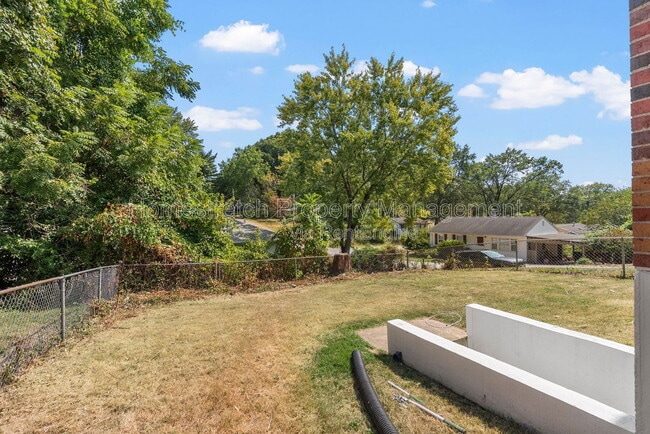 Building Photo - 500 N Elizabeth Ave