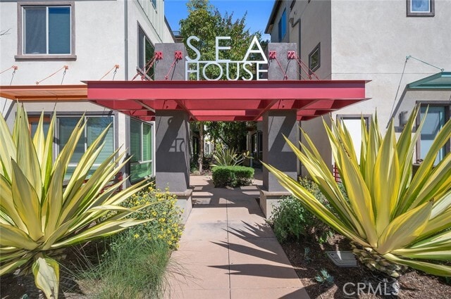Building Photo - 1807 Coastal Way