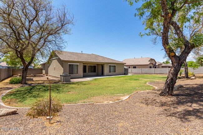 Building Photo - 7453 N 85th Dr