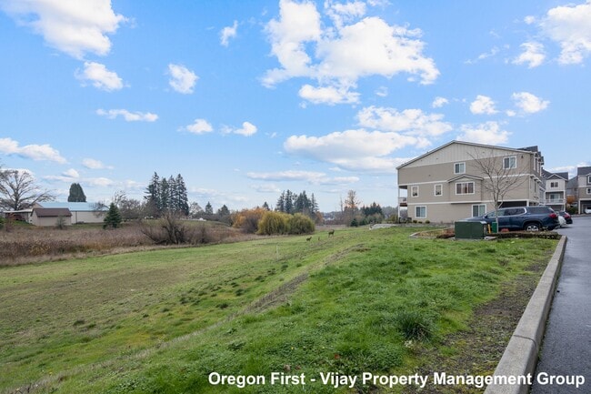 Building Photo - 15548 NW Linder St