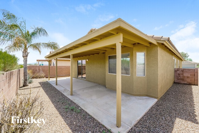 Building Photo - 2046 Silver Grass Pl