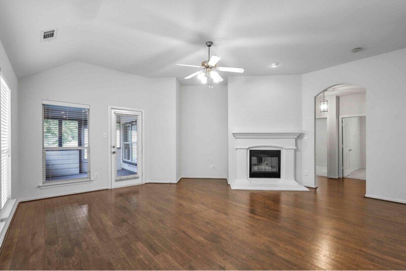 Building Photo - 5021 Meyers Ln