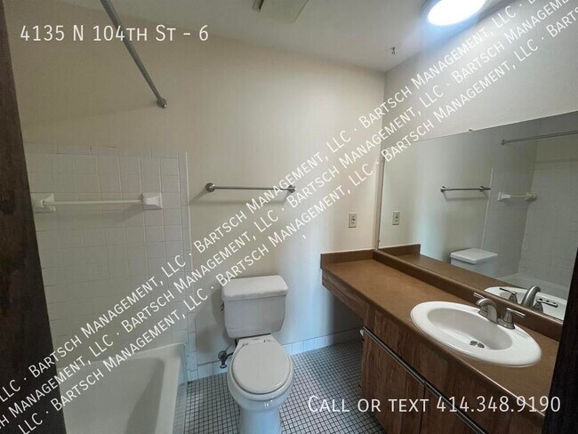 Building Photo - 4135 N 104th St