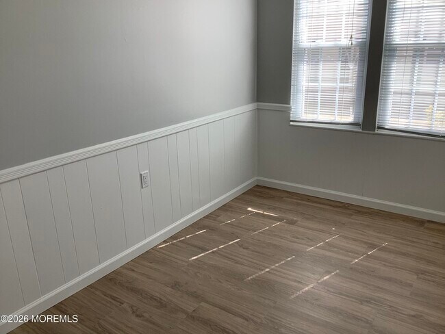 Building Photo - 7B Ivy St