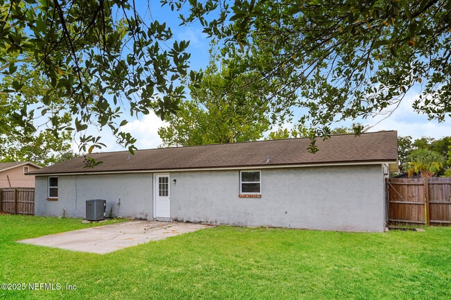 Building Photo - 2766 Frontier Ave
