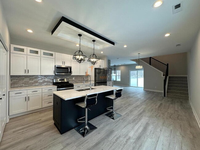 Building Photo - 5788 Adams St