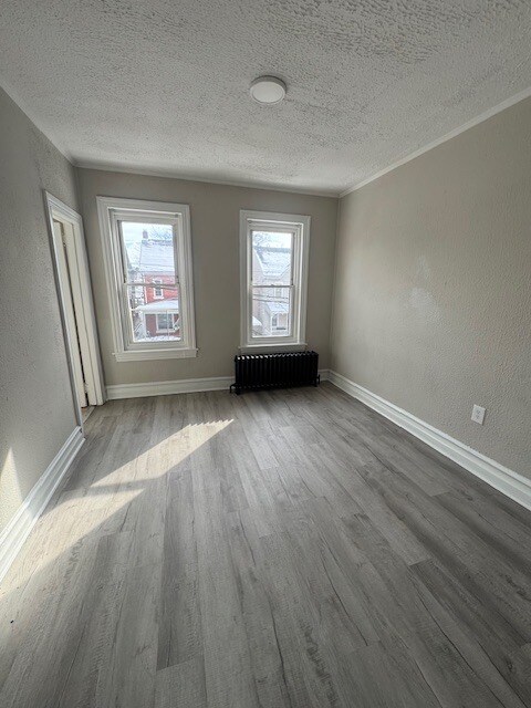 Building Photo - 467 N Evans St