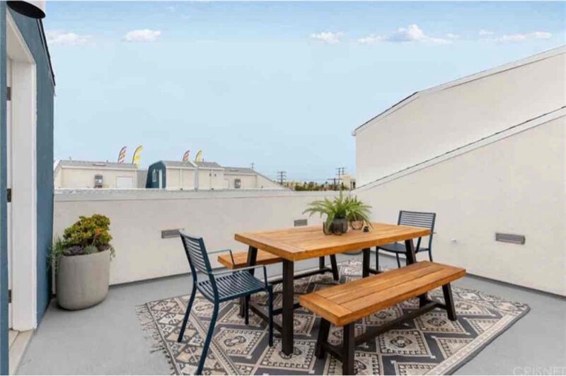 Building Photo - 4829 Craner Ave