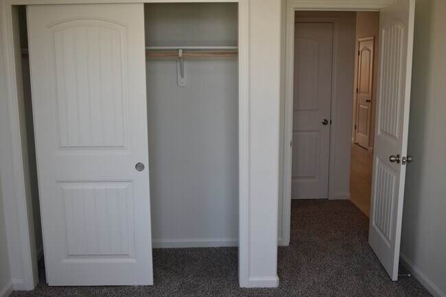 Building Photo - 4751 Irma Dr