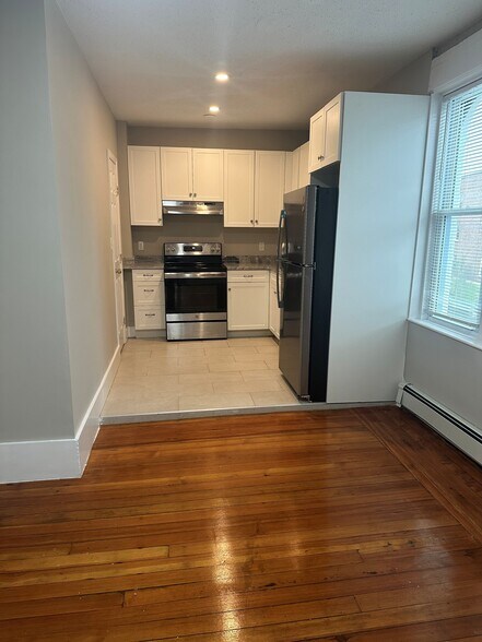 Building Photo - 7 Greenville St