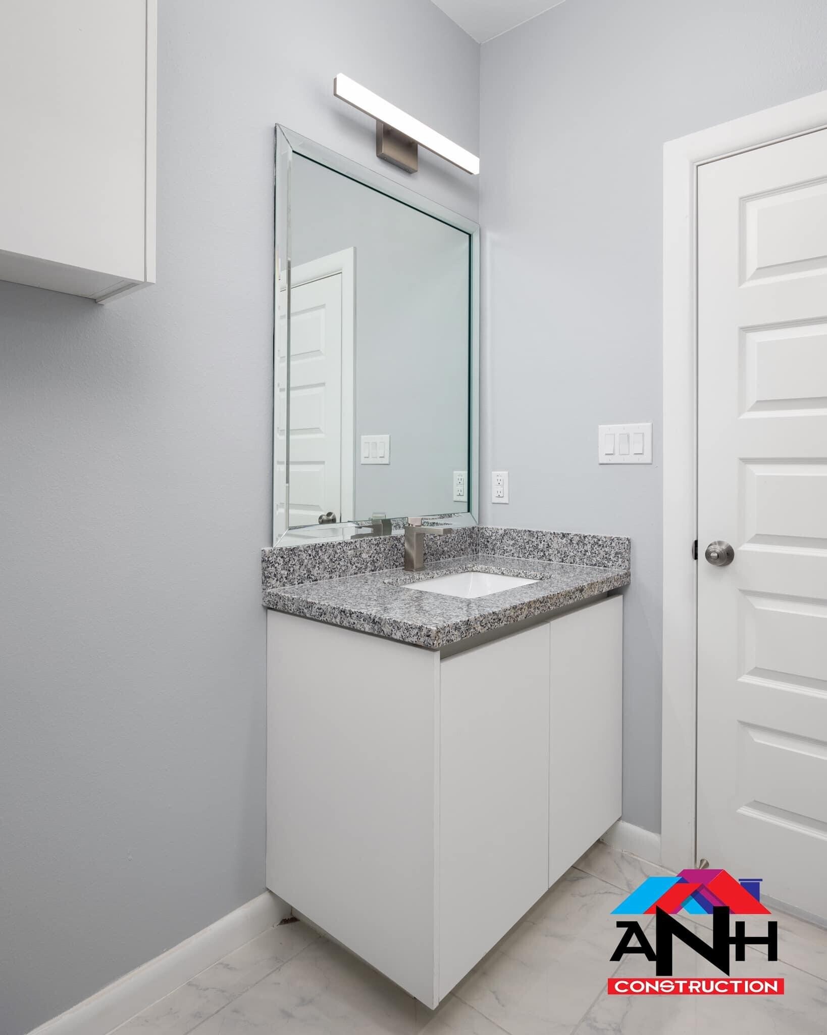 Building Photo - 1025 N Blair Ave