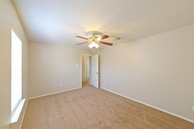 Building Photo - 407 Groveton Ridge Ln