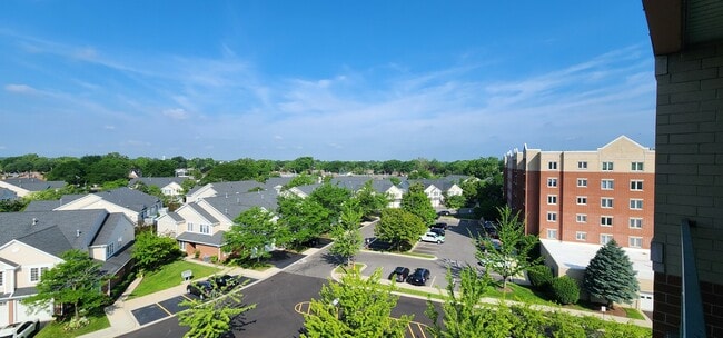 Building Photo - 7400 Lincoln Ave