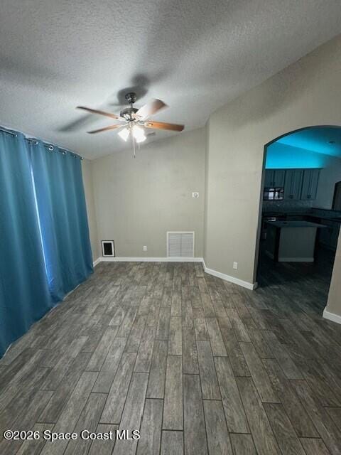 Building Photo - 1013 Salina St SE