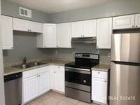 Building Photo - 111 N Phyllis-201