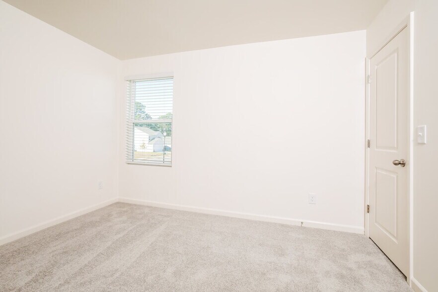 Building Photo - 756 Shepard Rock Dr