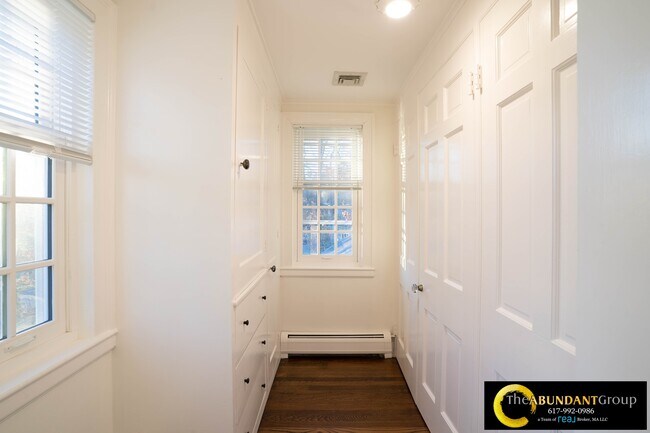 Building Photo - 40 Puddingstone Ln