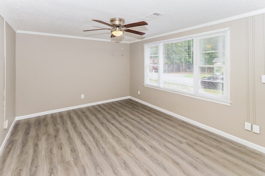 Building Photo - 1462 Cardinal Pl