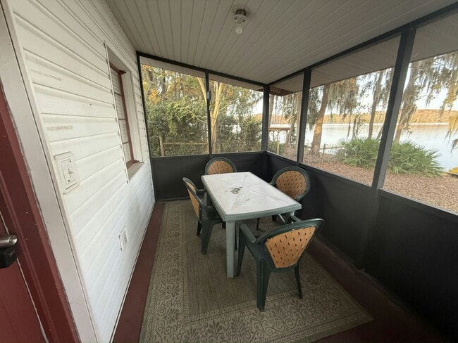 Building Photo - 8801 E Moonrise Ln