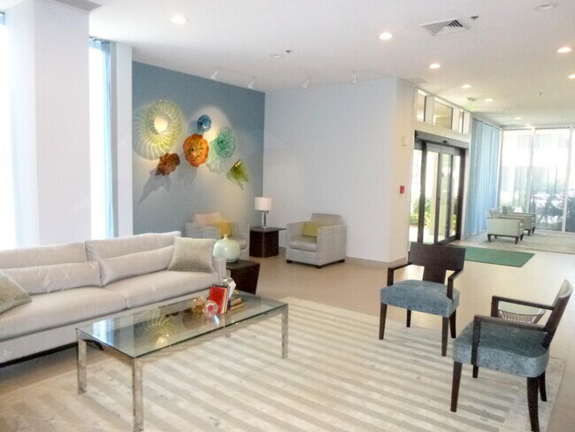 Building Photo - 5540 N Ocean Dr