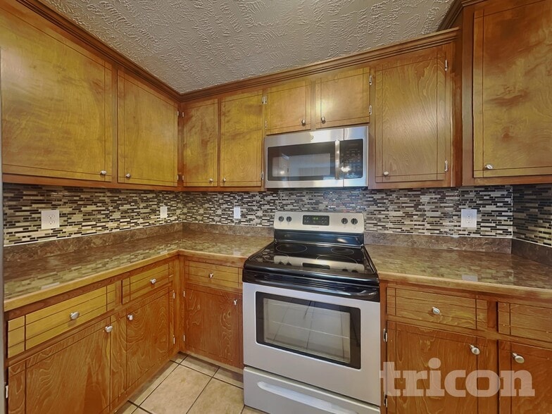 Building Photo - 1457 Mutual Dr