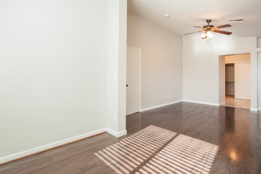 Building Photo - 4509 Dagnar Ct