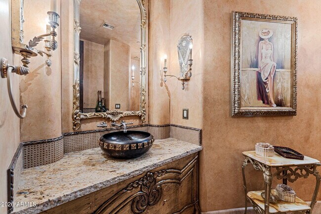 Building Photo - 11571 E Cochise Dr