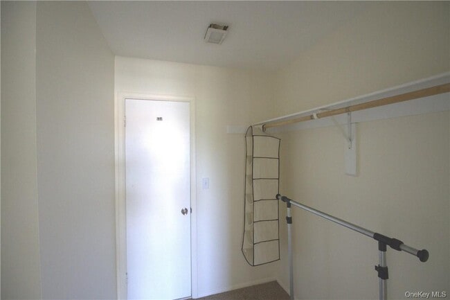 Building Photo - 2507 Whispering Hls