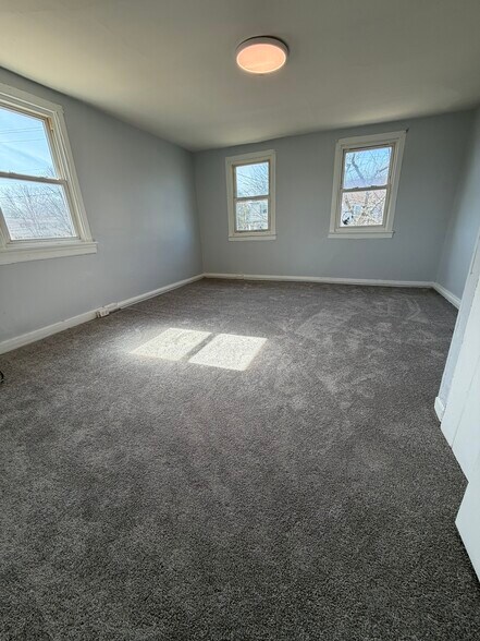 Building Photo - 1614 Kings Hwy