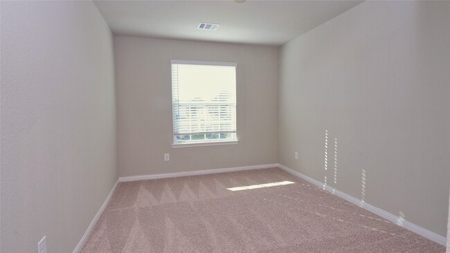 Building Photo - 2225 Angie Kaye Dr